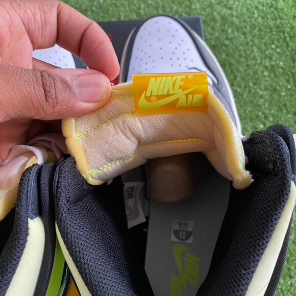 2021 AIR JORDAN 1 RETRO HIGH OG 'VOLT GOLD' size 12 - Picture 13 of 15